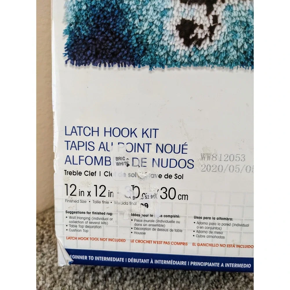 Wonderart‎ Latch Hook Kit Treble Clef Music Note Rug Beginner- Intermediate 12in
